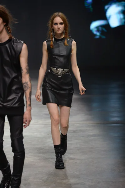 Look 2
